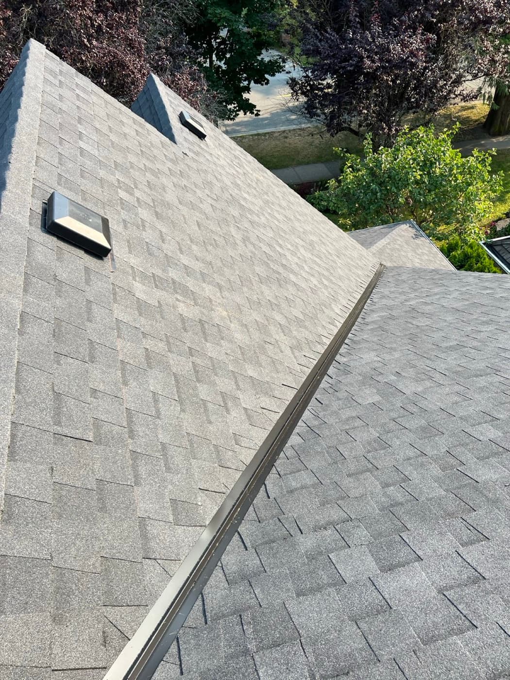 Hip-Roof Asphalt, Willoughby, photo 2