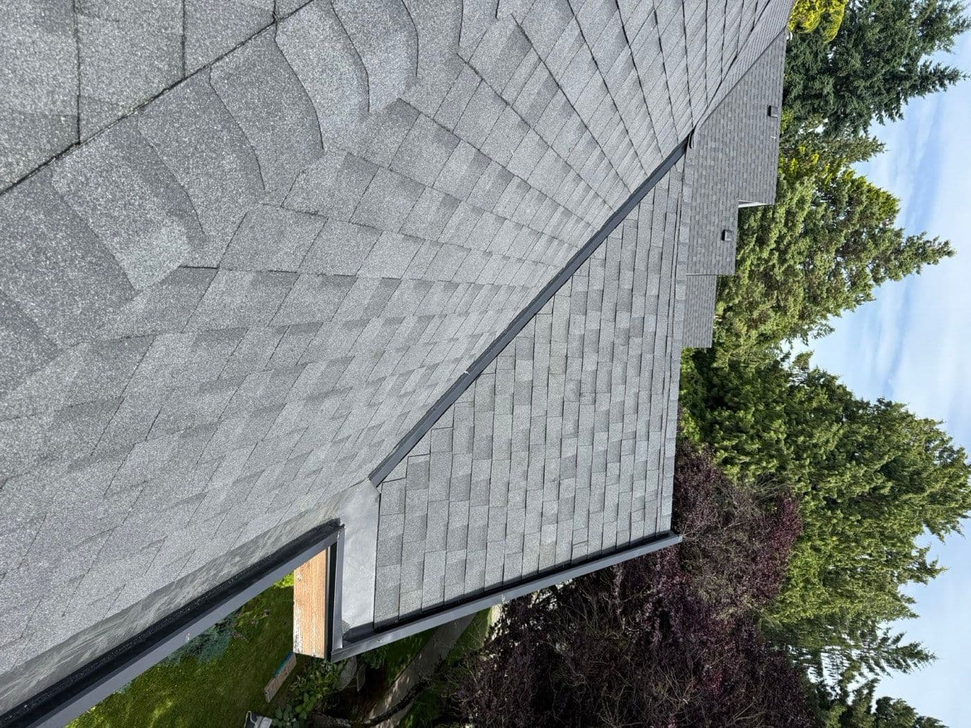 Hip-Roof Asphalt, Willoughby, photo 4